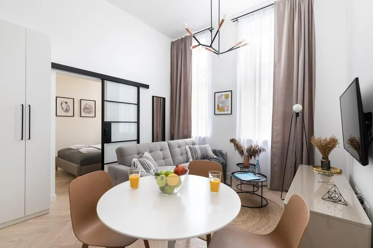 Boduena 4 - Elegant Apartment In Warsaw Centre By Noclegi Renters Poland